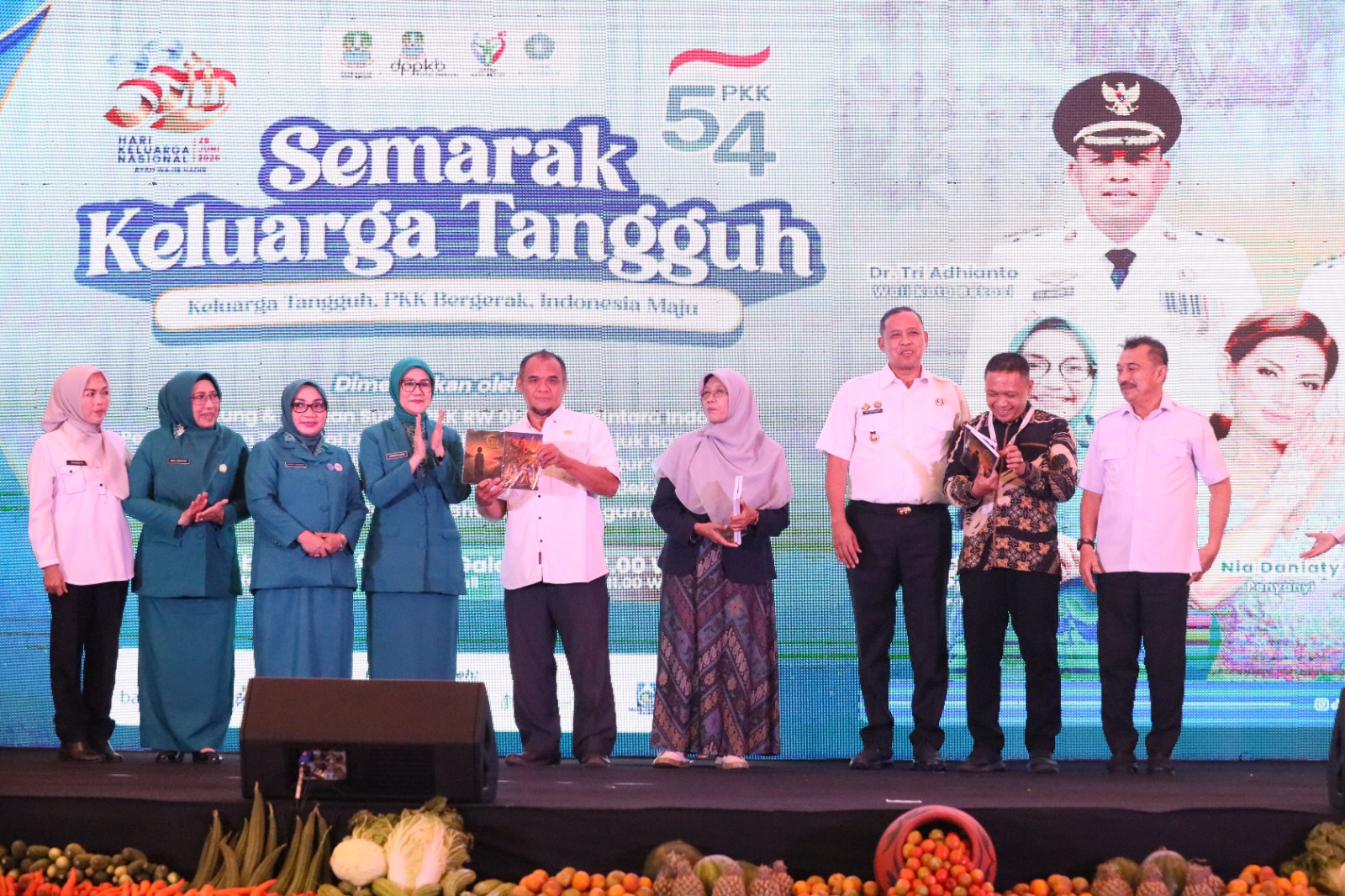 Hari Keluarga Nasional Ke-54, Wali Kota Bekasi: Bersama PKK Ciptakan Keluarga Tangguh
