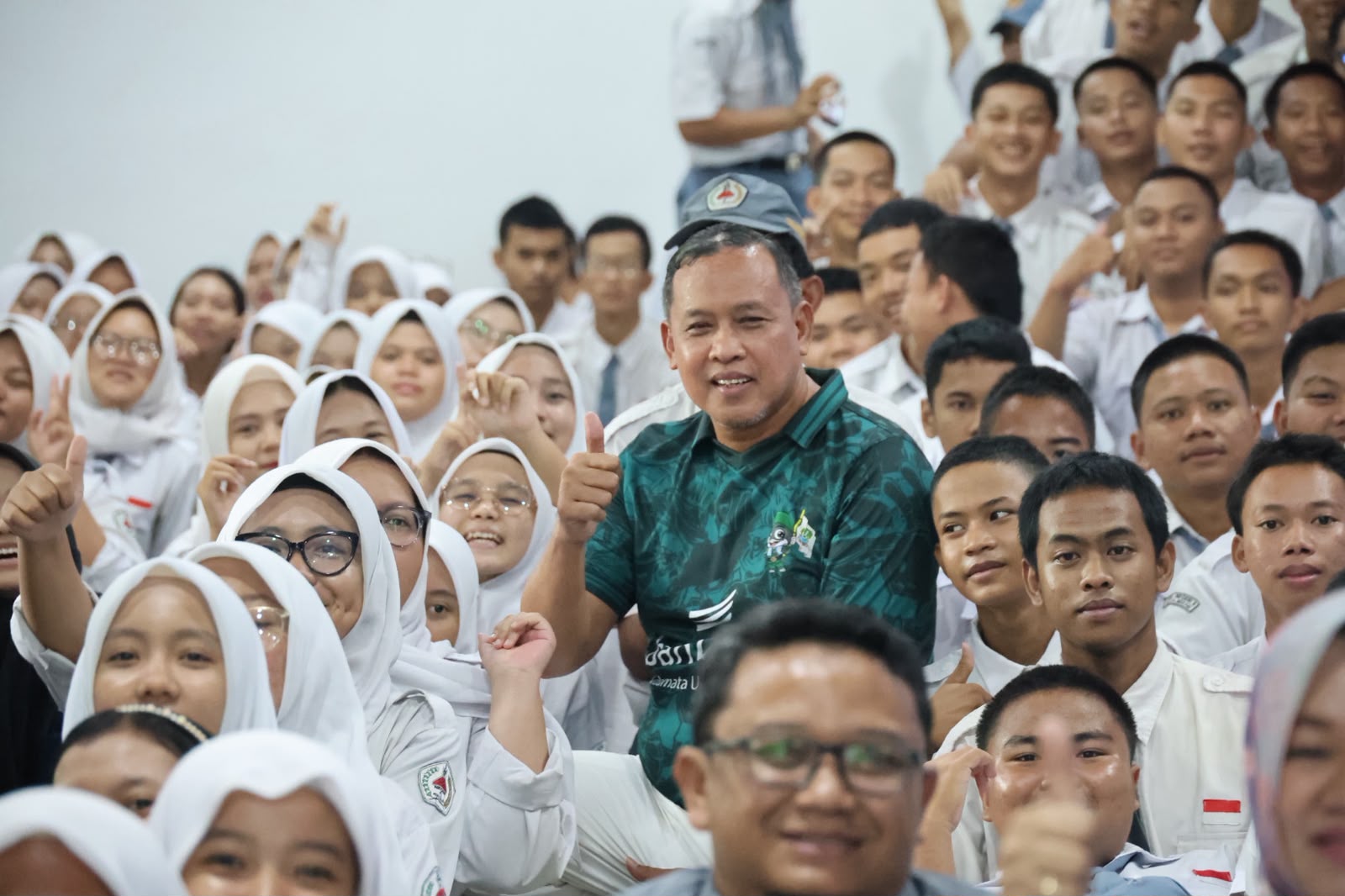 Roadshow ke SMK, Tri Adhianto Cari Lulusan Siap Kerja di Proyek Strategis Nasional