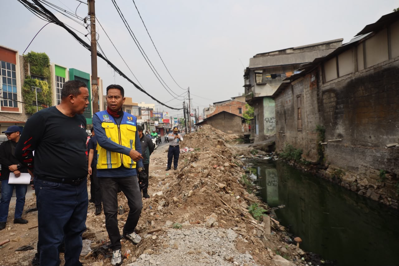 Atasi Genangan Jatibening, Tri Adhianto Siapkan Long Storage dan Pelebaran Saluran