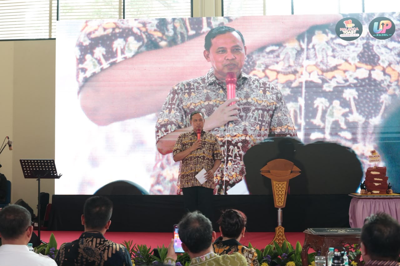 Wali Kota dan Wakil Wali Kota Bekasi Resmikan UP Padel, Dorong Pertumbuhan Ekonomi Daerah