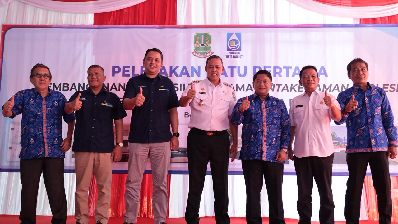 Wujudkan Layanan Air Berkualitas, Wali Kota Bekasi Resmikan Intake Siltrap Kalimalang
