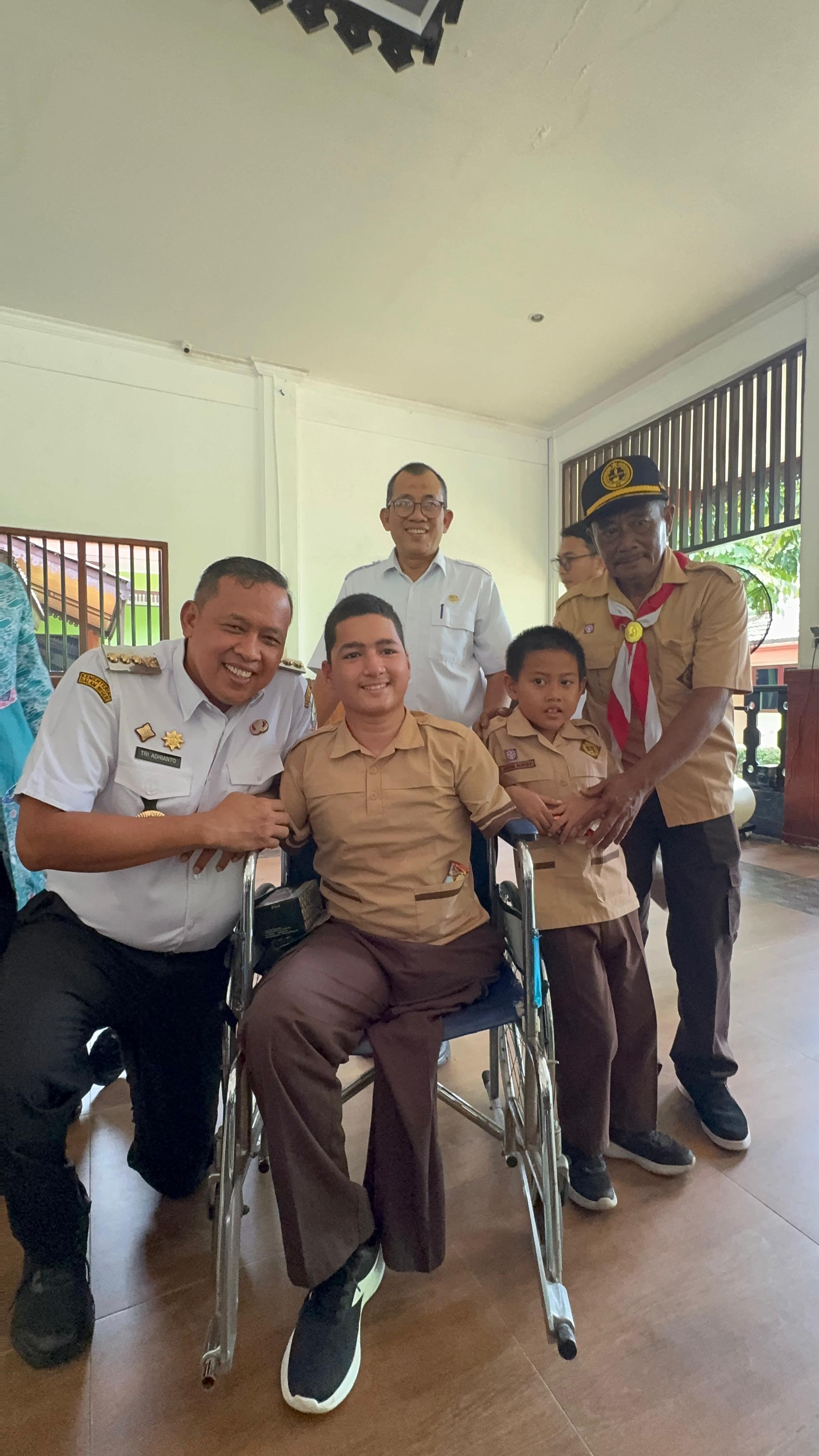 Wali Kota Bekasi Tri Adhianto Terima Kunjungan Edukasi Siswa SLB Patriot