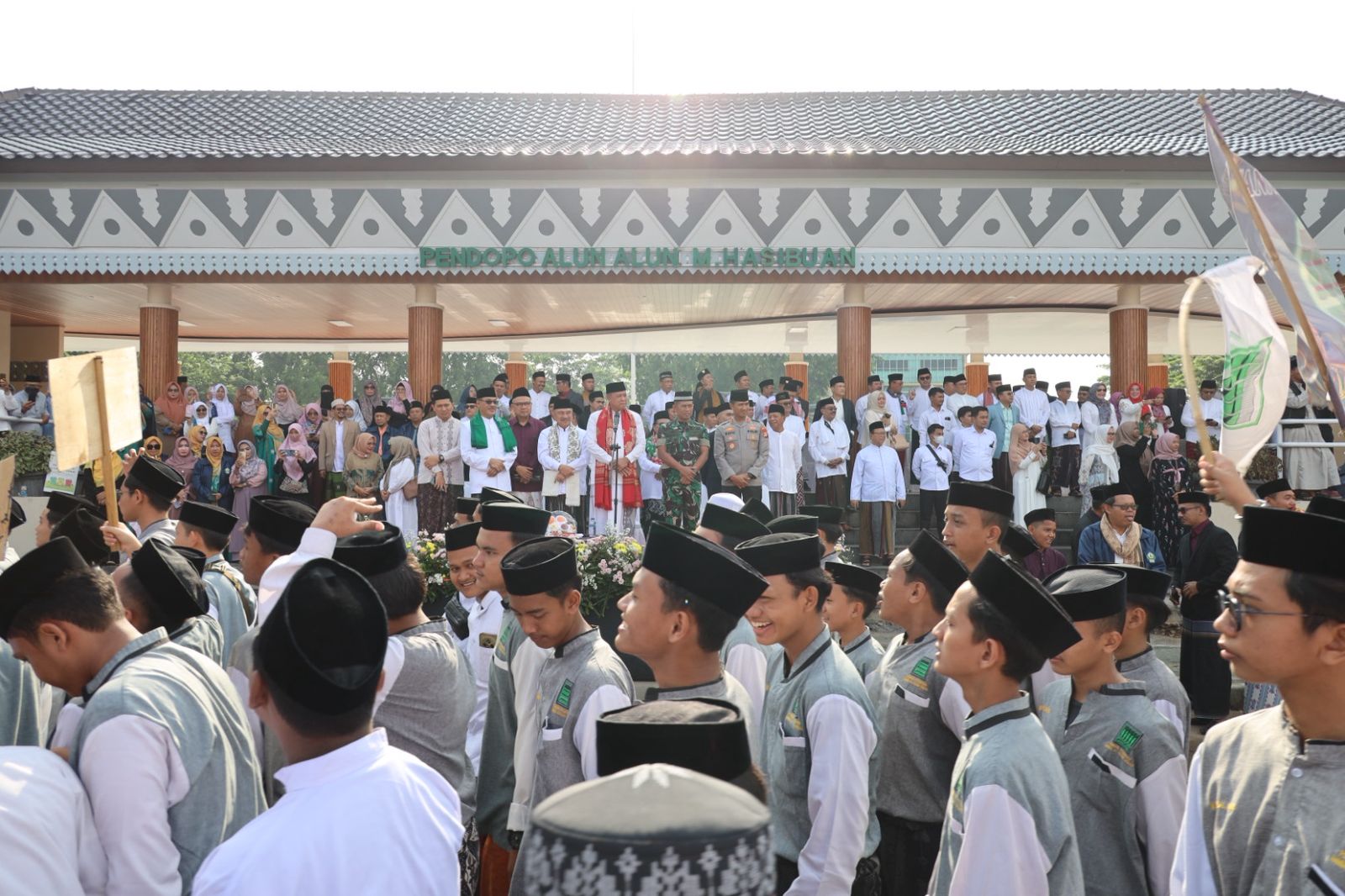 6000 Santri Padati Pawai HSN 2025, Santri  Pilar Moral dan Energi Pembangunan Kota