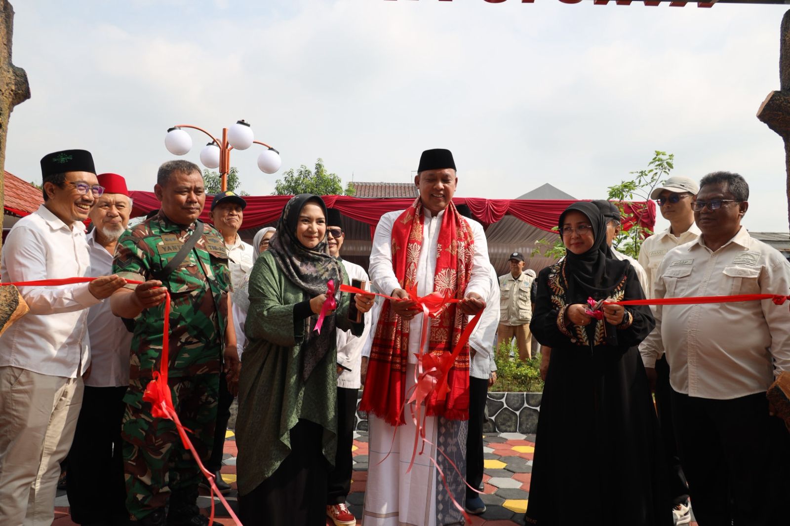 Pemkot Bekasi Tambah Ruang Terbuka Hijau di Aren Jaya, Tri Himbau Warga Jaga Taman Bersama
