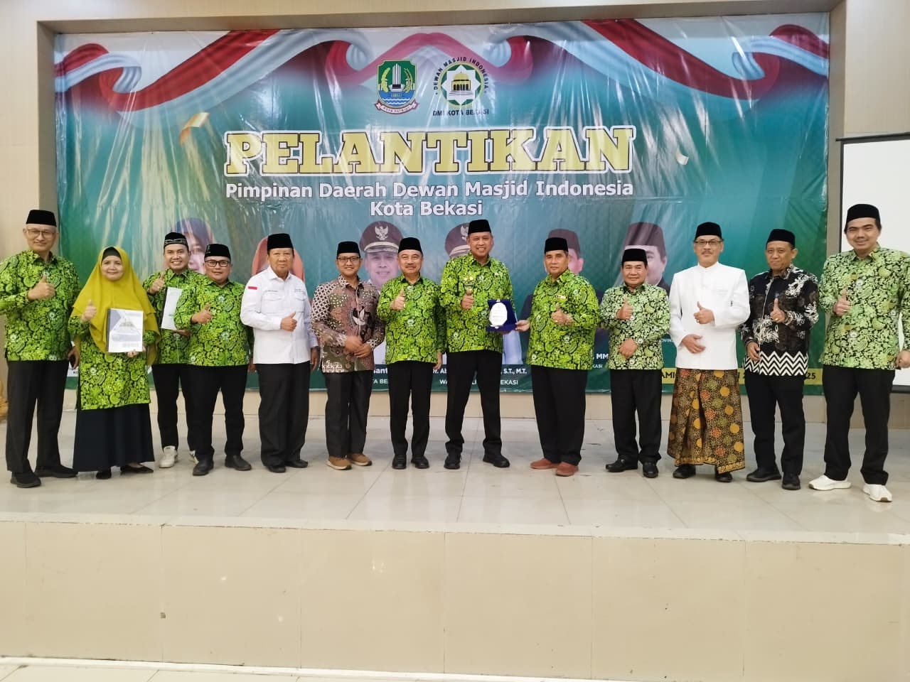 Wali Kota dan Wakil Wali Kota Bekasi Hadiri Pelantikan dan Raker DMI Kota Bekasi Tahun 2025