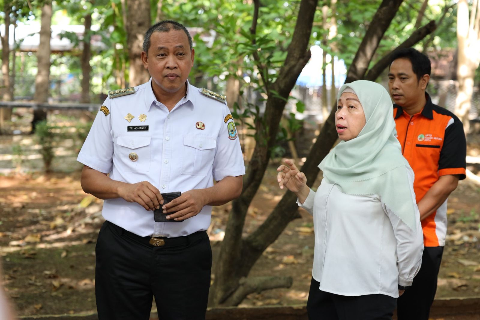 Bersih-Bersih Hutan Kota, Tri Adhianto Ingin Hidupkan Kembali Agenda Perkemahan Pelajar