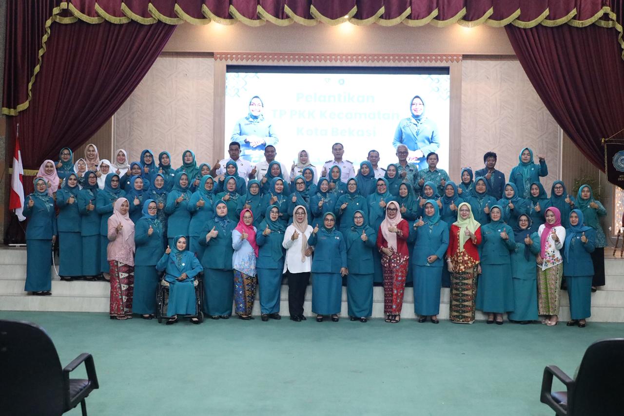 Pelantikan 7 Ketua TP PKK Kecamatan Kota Bekasi Masa Bakti 2025–2030 Digelar di Balai Patriot