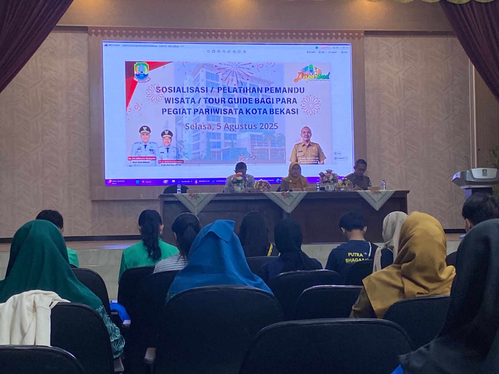 Dinas Pariwisata dan Kebudayaan Kota Bekasi Gelar Pelatihan Pramuwisata untuk Pegiat Wisata