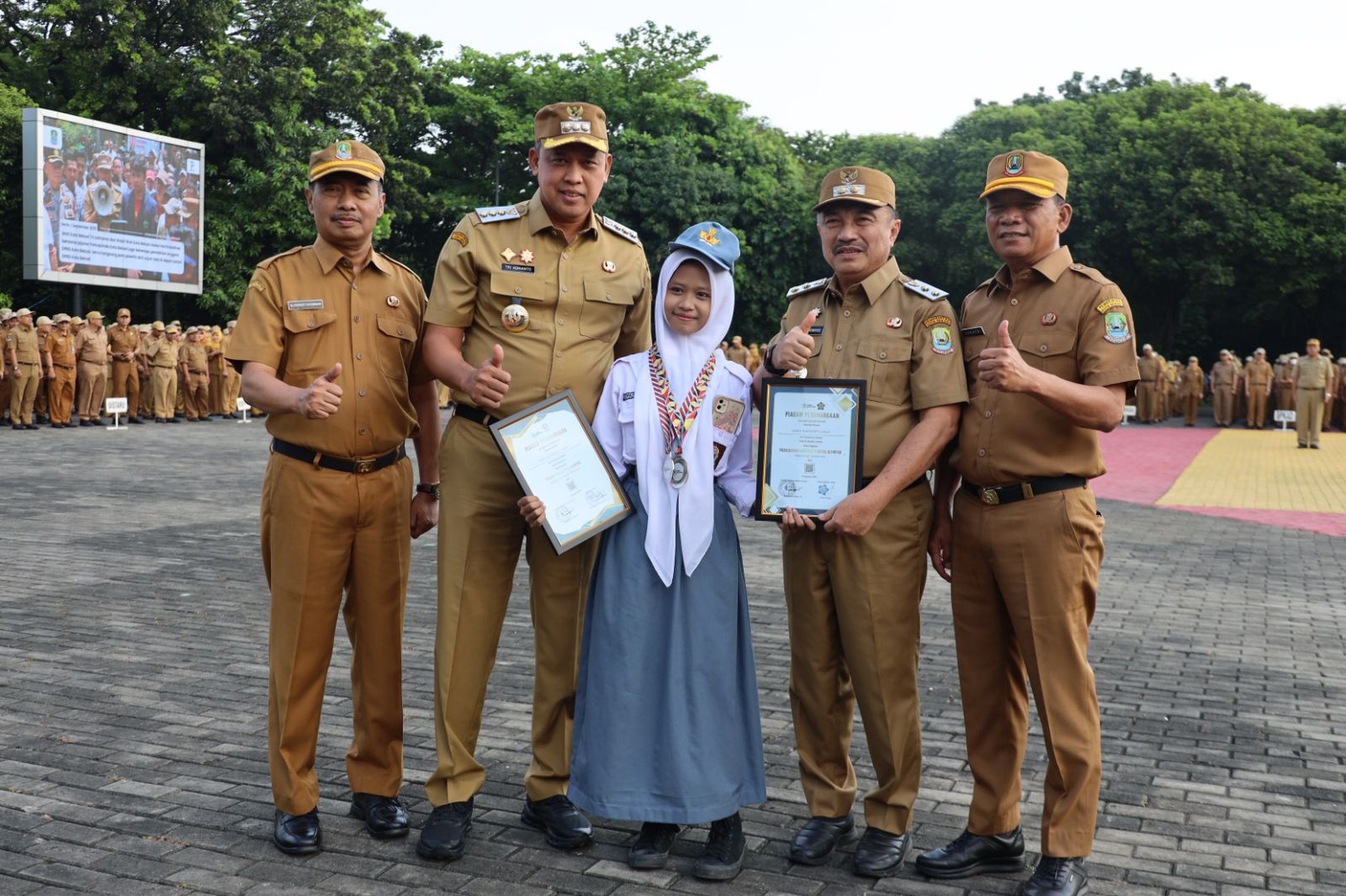 Wali Kota Bekasi Apresiasi Prestasi Siswa Berkelas Dunia dan Penghargaan Layanan Publik