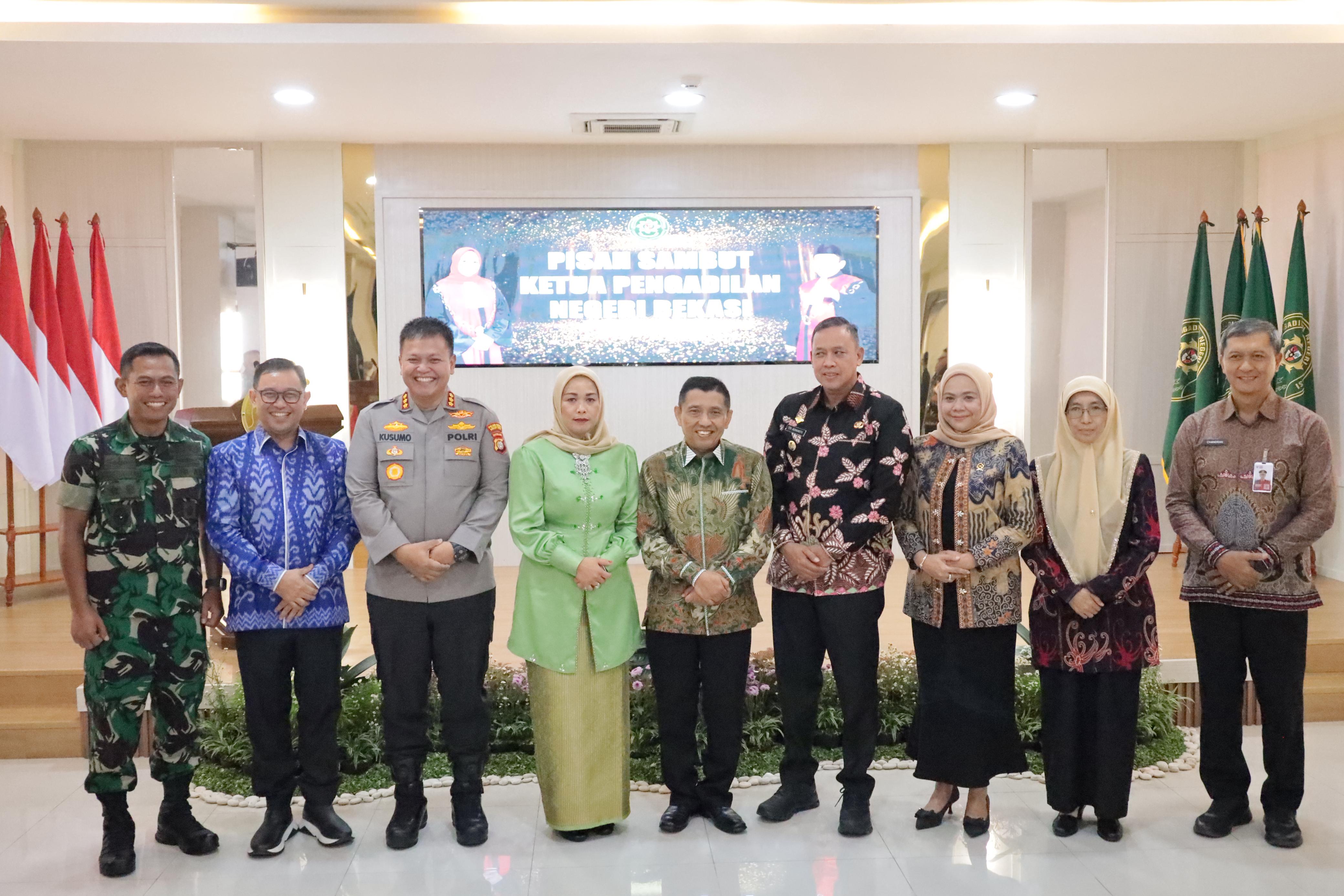 Wali Kota Bekasi Hadiri Pisah Sambut Ketua Pengadilan Negeri Kelas 1A Khusus Bekasi