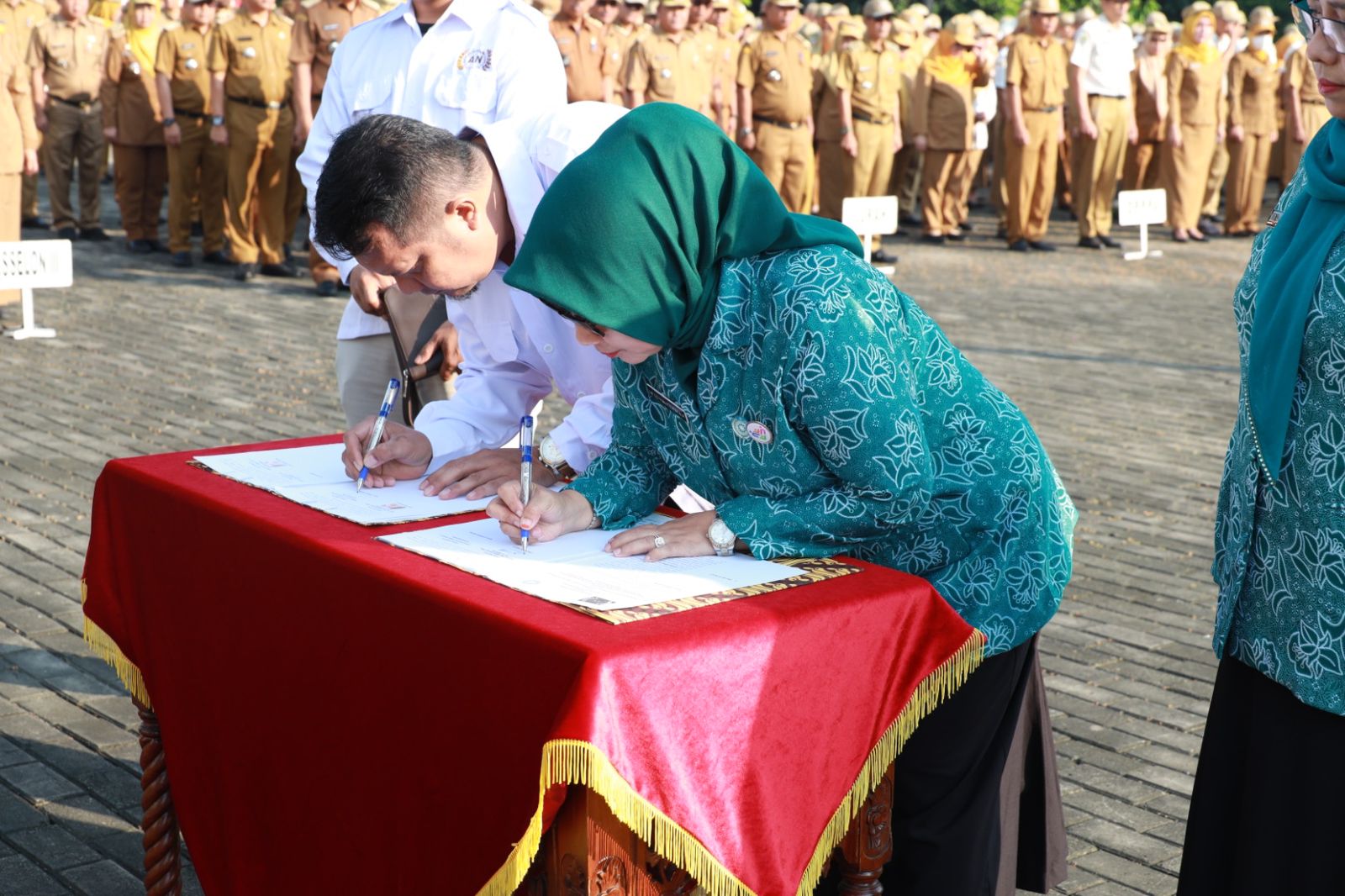 Ketua TP PKK MoU Pengembangan dan Pemenuhan Komoditi Daun Salam Dengan PT. Asha Nouva Internasional