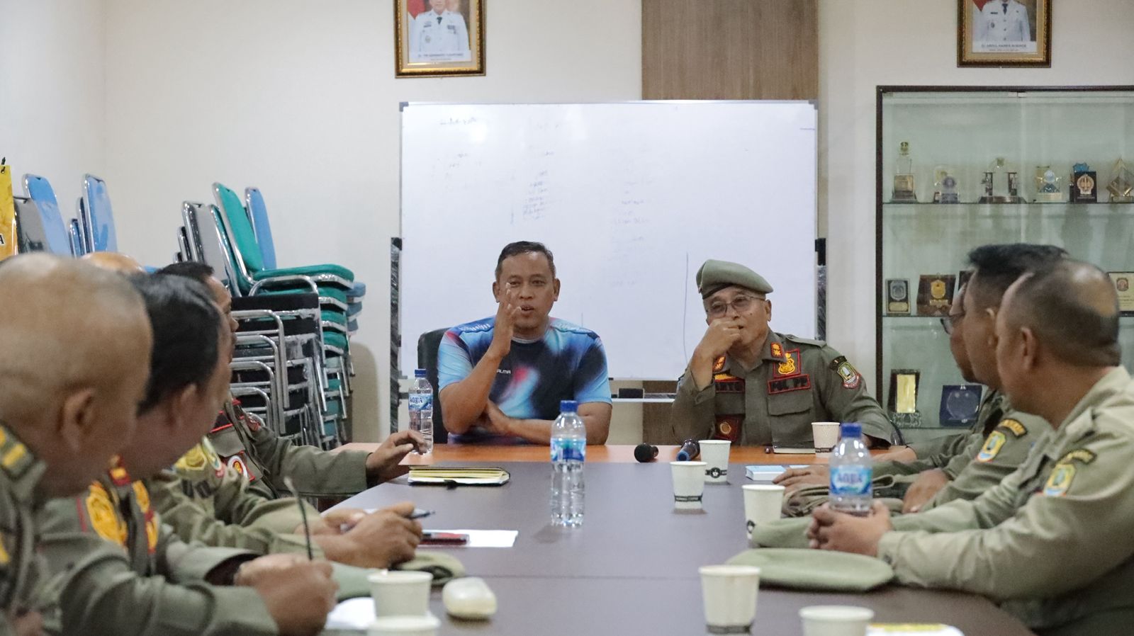 Sidak Kantor Satpol PP, Wali Kota Bekasi Ingatkan Pentingnya Tertibkan Bangunan Liar Secara Humanis