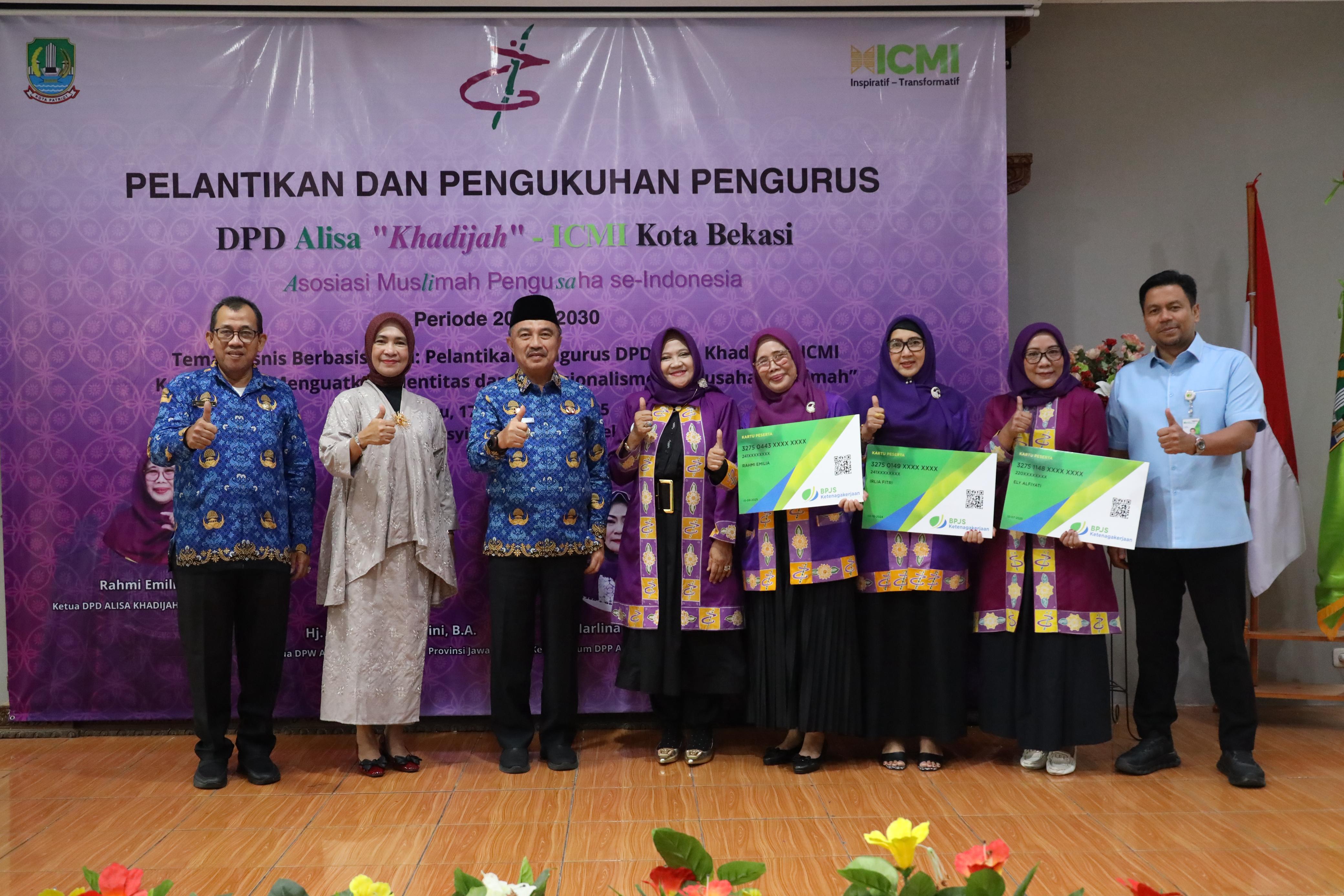 Wakil Wali Kota Hadiri Pelantikan Pengurus Alisa Khadijah ICMI Bekasi 2025-2030