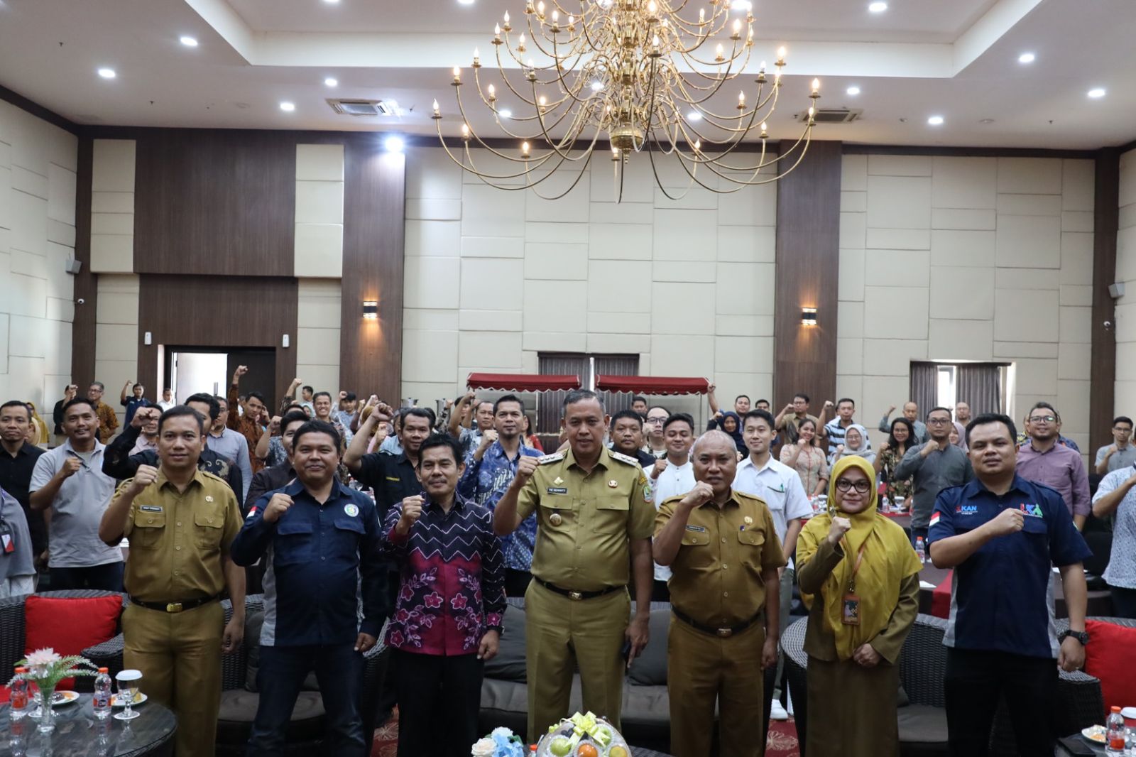Wali Kota Bekasi Ajak Pelaku Usaha Berkontribusi Pemilahan Sampah Yang Masif