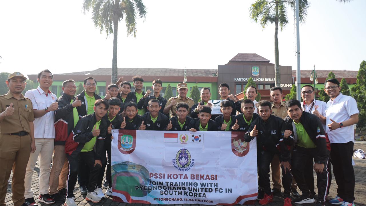 Dukung Pembinaan Internasional, Wali Kota Bekasi Lepas Tim Sepakbola ke Korea Selatan