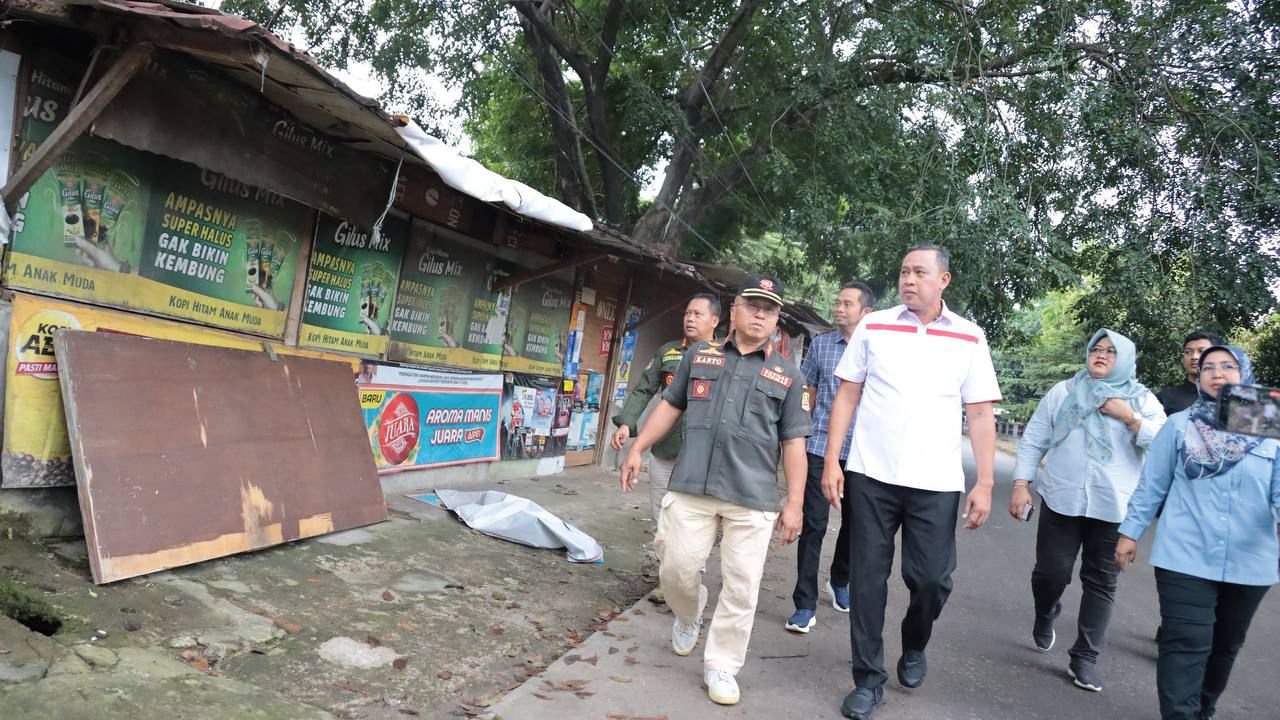 Tinjau Pembongkaran Bangunan Liar di Sekitar UNISMA, Demi Ketertiban dan Kenyamanan Kota