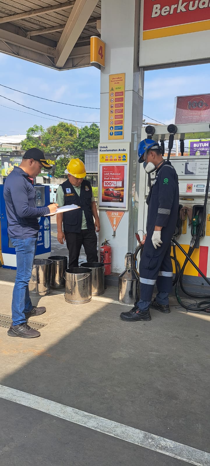 Disdagperin Kota Bekasi Laksanakan Tera Ulang PU BBM di SPBU Shell Pondok Gede