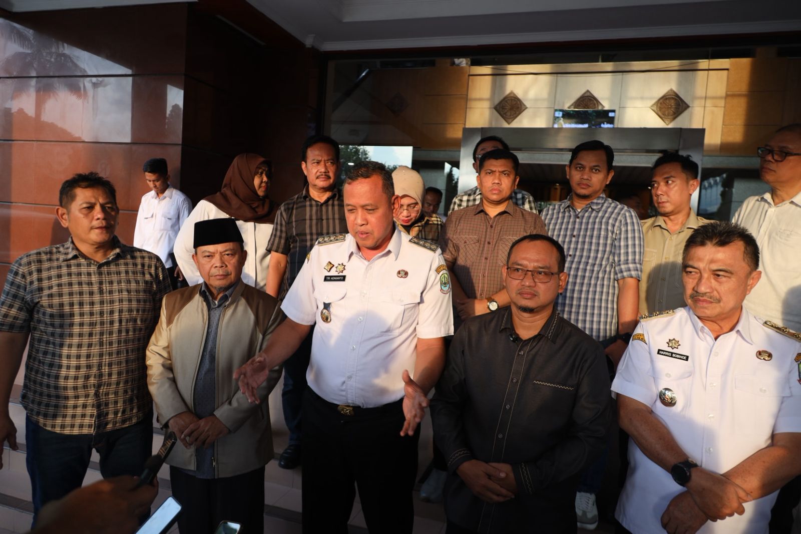 Wali Kota dan Ketua DPRD Kota Bekasi Sepakat Evaluasi Tunjangan DPRD Sesuai Aturan