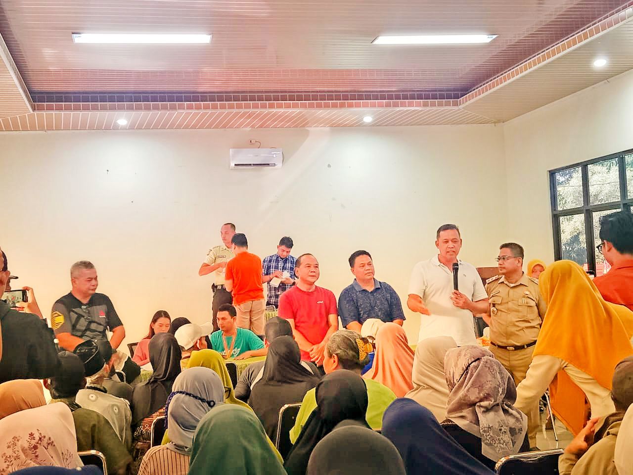 Dinas Sosial Distribusikan 11.551 Kartu Keluarga Sejahtera Tahun 2025 di 12 Kecamatan
