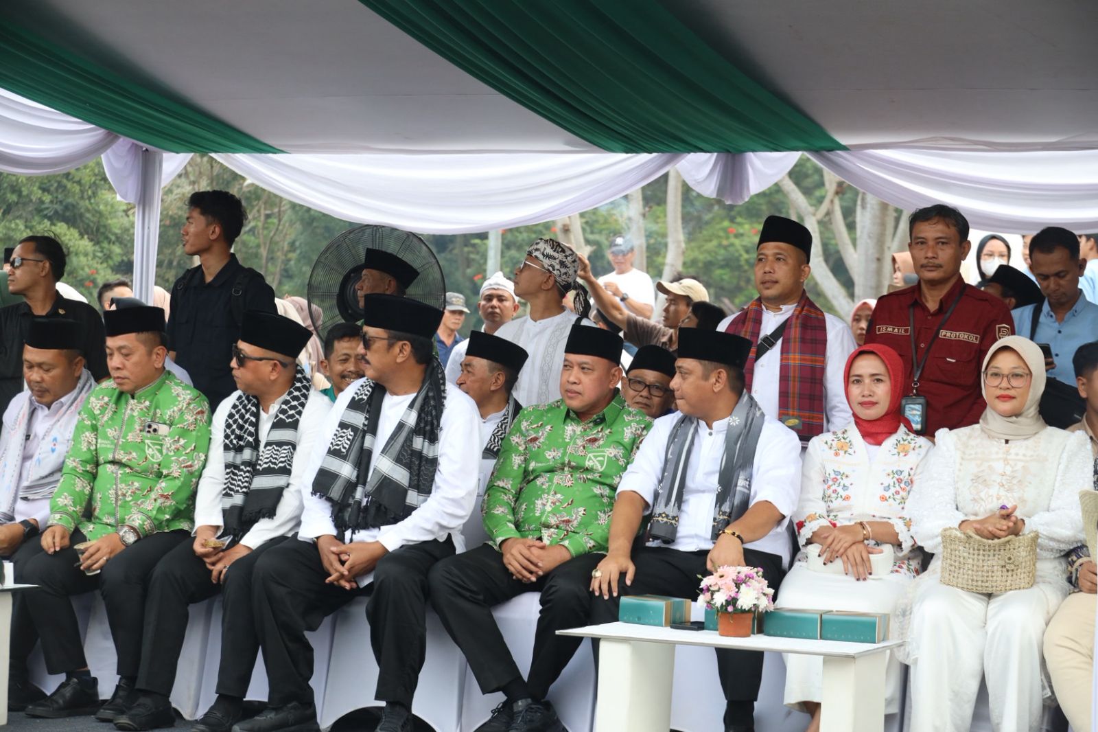 Pawai Ta’aruf Pembukaan MTQ ke-39 Tingkat Jawa Barat, Wali Kota Bekasi Beri Semangat untuk Kafilah