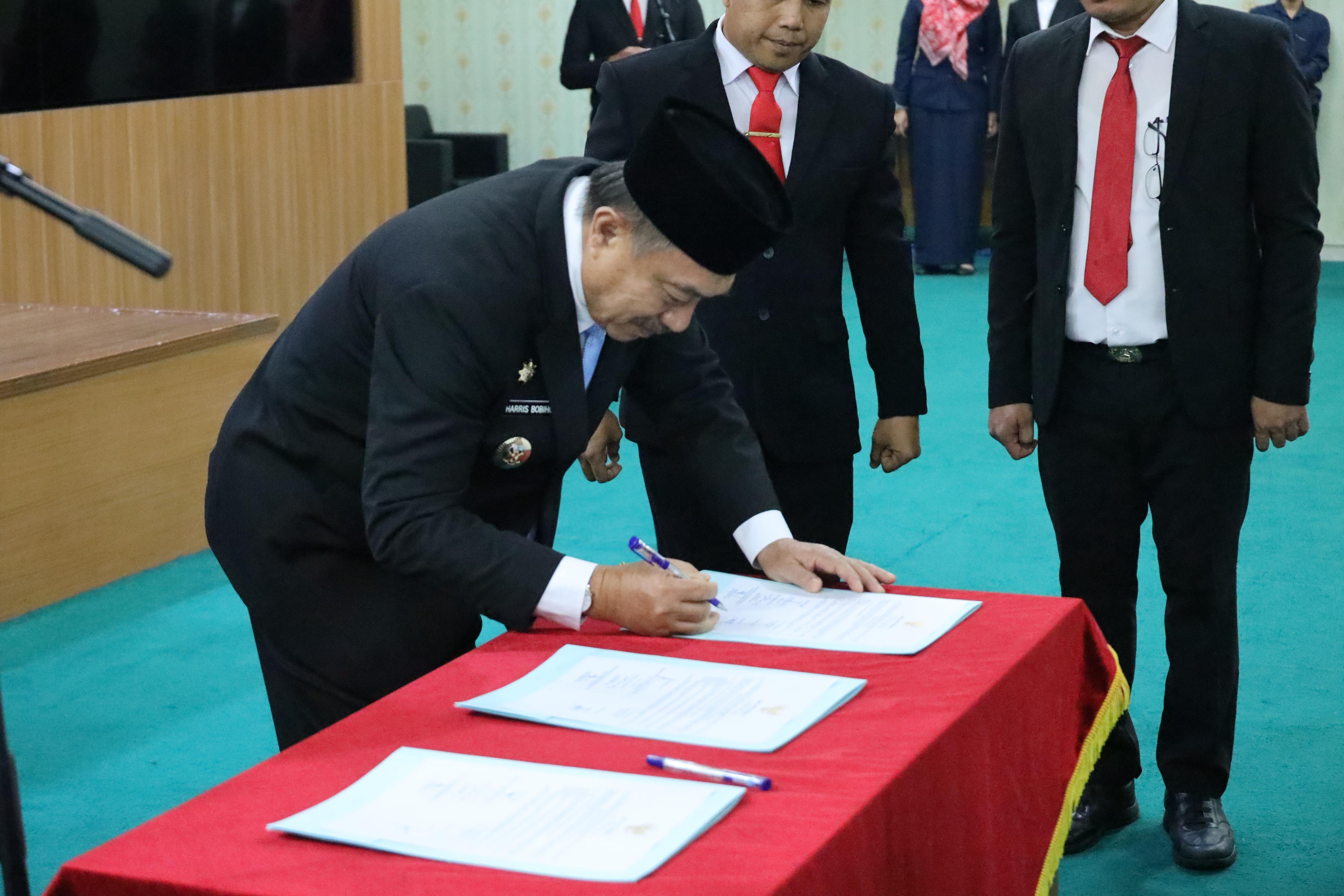 Hadiri Pelantikan 19 Pejabat ASN, Begini Pesan Wawali Harris Bobihoe