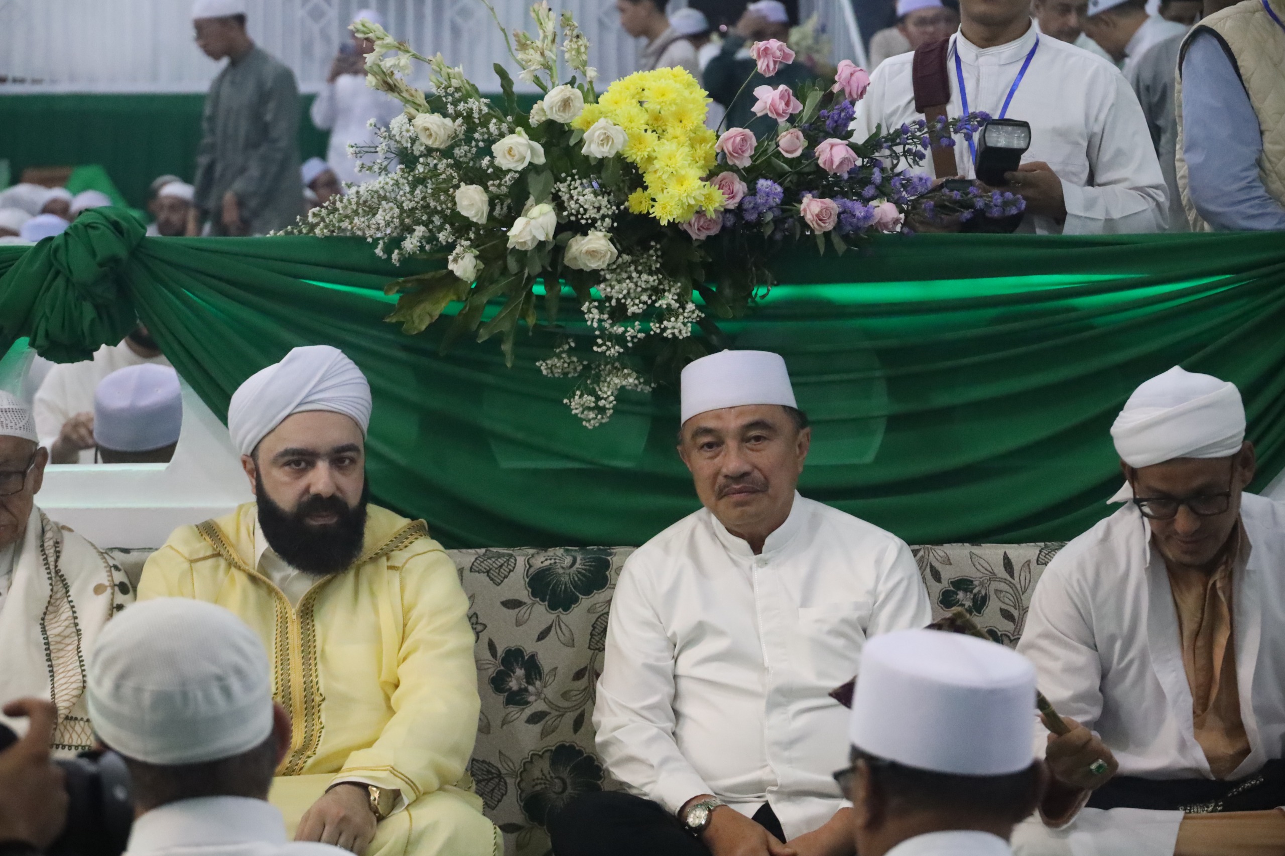 Wawali Harris Bobihoe Hadiri Peringatan Maulid Nabi, Semoga Bawa Keberkahan Untuk Kota Bekasi