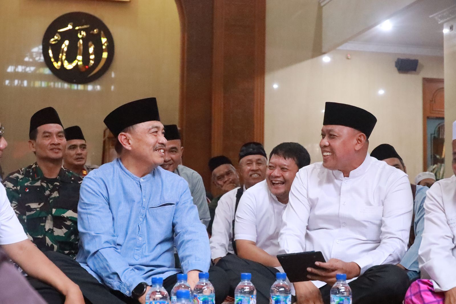 Wali Dan Wawali Kota Bekasi Kompak Hadiri Santunan dan Bukber Yatim Duafa di Komplek DDII